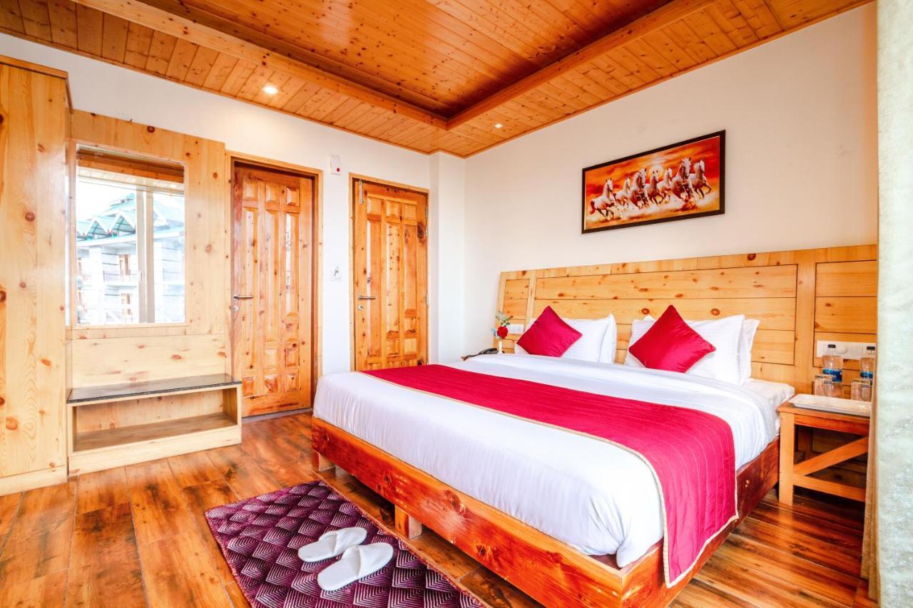 Tripli Hotels Stone House Cottage 마날리 외부 사진