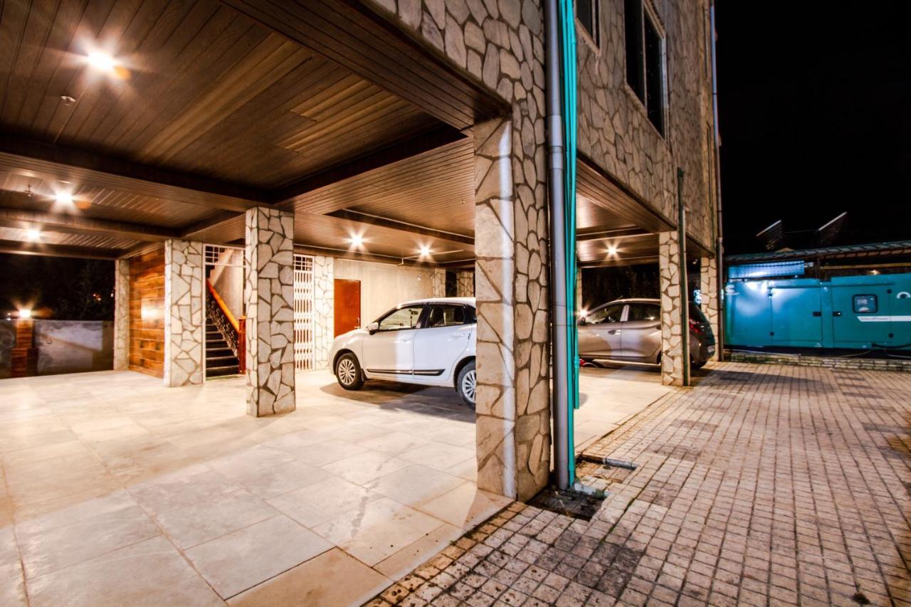 Tripli Hotels Stone House Cottage 마날리 외부 사진