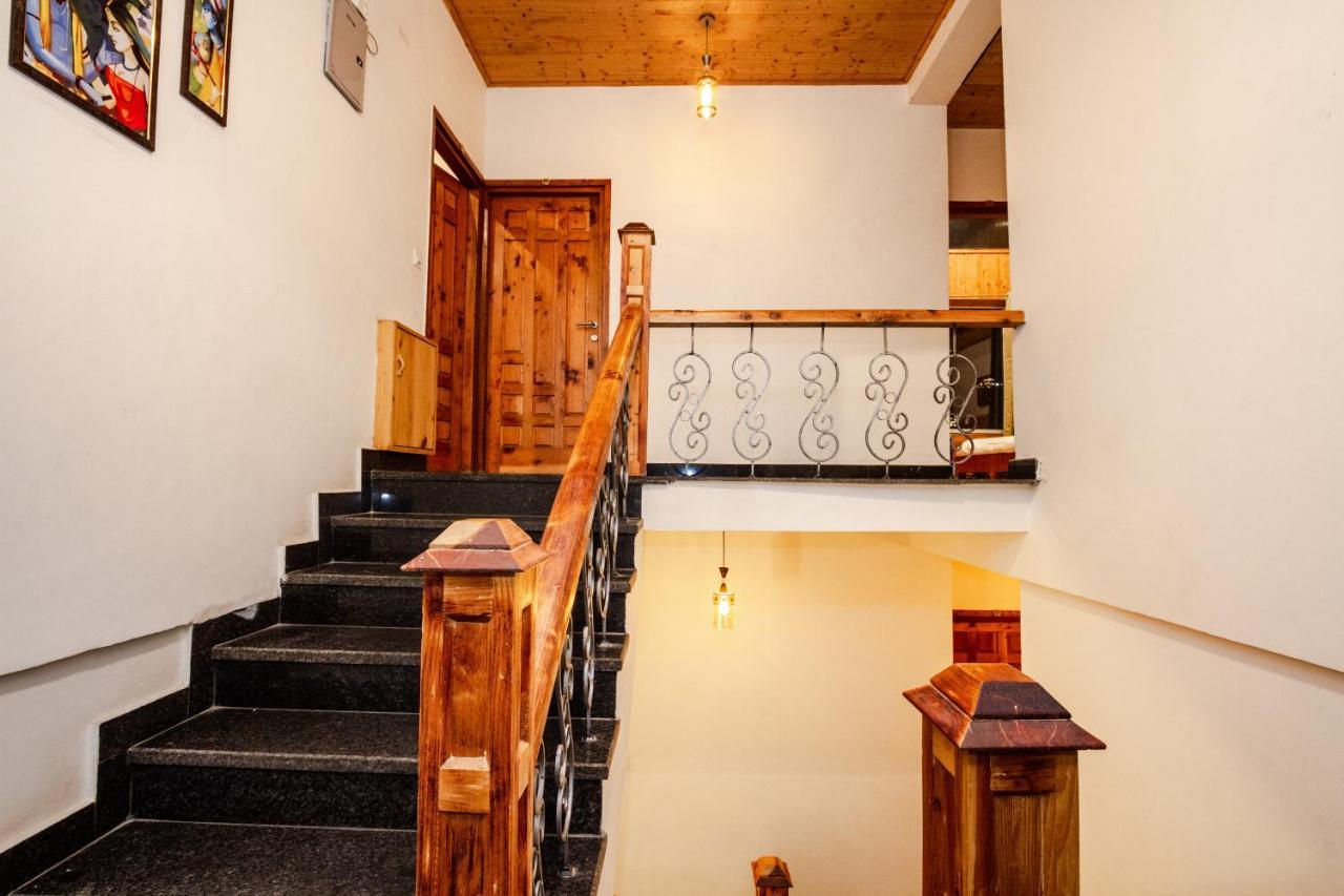 Tripli Hotels Stone House Cottage 마날리 외부 사진