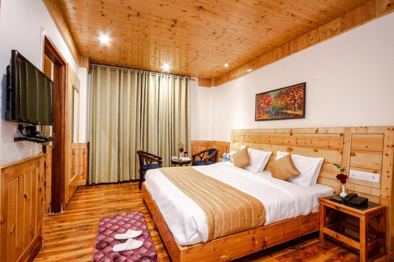 Tripli Hotels Stone House Cottage 마날리 외부 사진